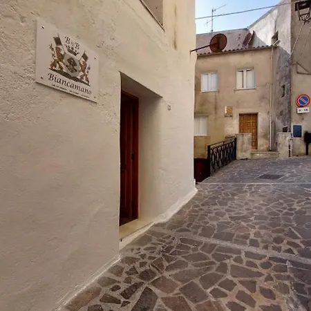 Biancamano Bed & Breakfast Maiera