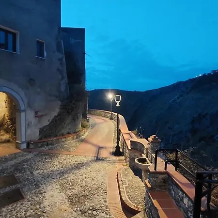 住宿加早餐酒店 Biancamano 3*