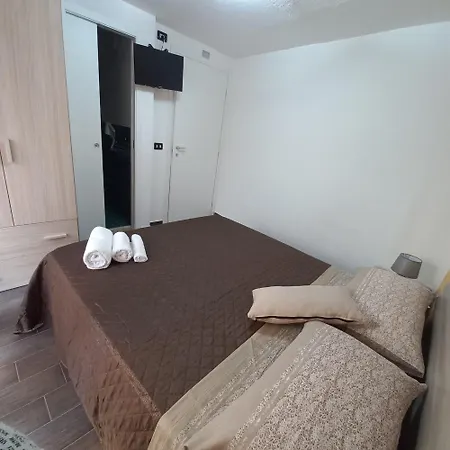Biancamano Oda ve Kahvaltı Maierà