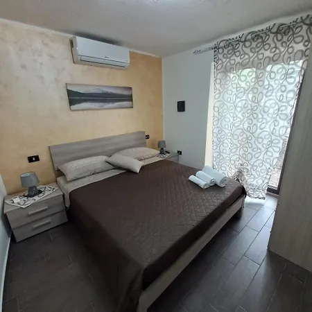 Biancamano Oda ve Kahvaltı Maierà