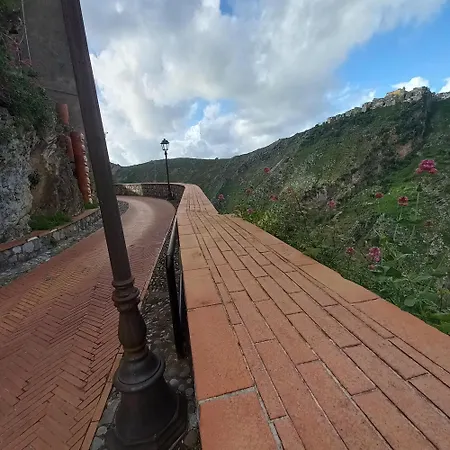 住宿加早餐酒店 Biancamano Maierà