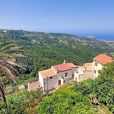 Biancamano 3* Maierà