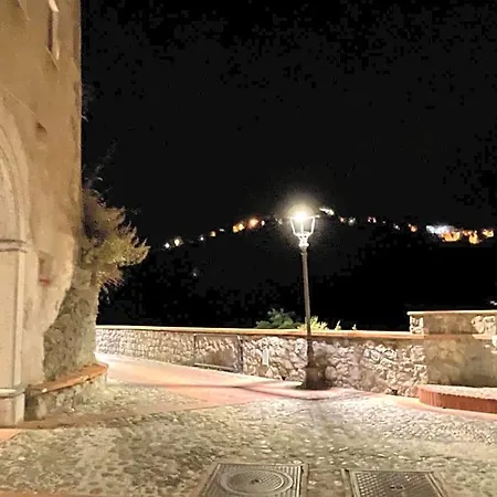 Biancamano Oda ve Kahvaltı 3*