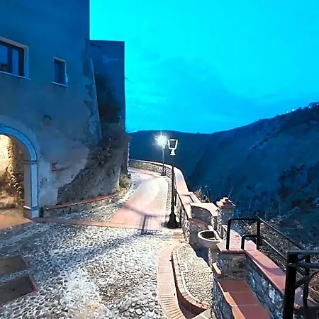 Biancamano Maierà