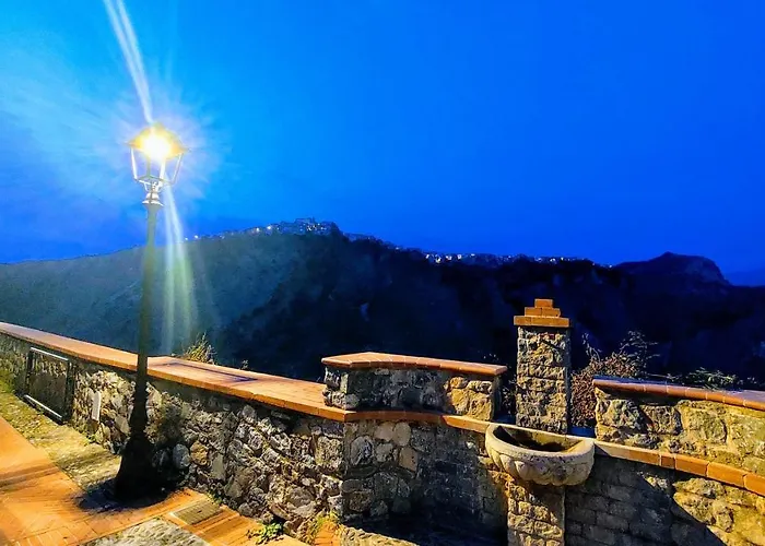 Biancamano Bed & Breakfast 3*